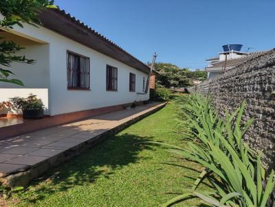 Casa para Venda, em Frederico Westphalen, bairro APARECIDA, 3 dormitórios, 1 banheiro, 1 vaga