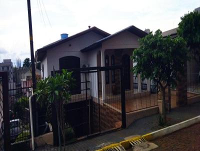 Casa para Venda, em Frederico Westphalen, bairro ITAPAGÉ, 3 dormitórios, 2 banheiros, 1 suíte, 2 vagas
